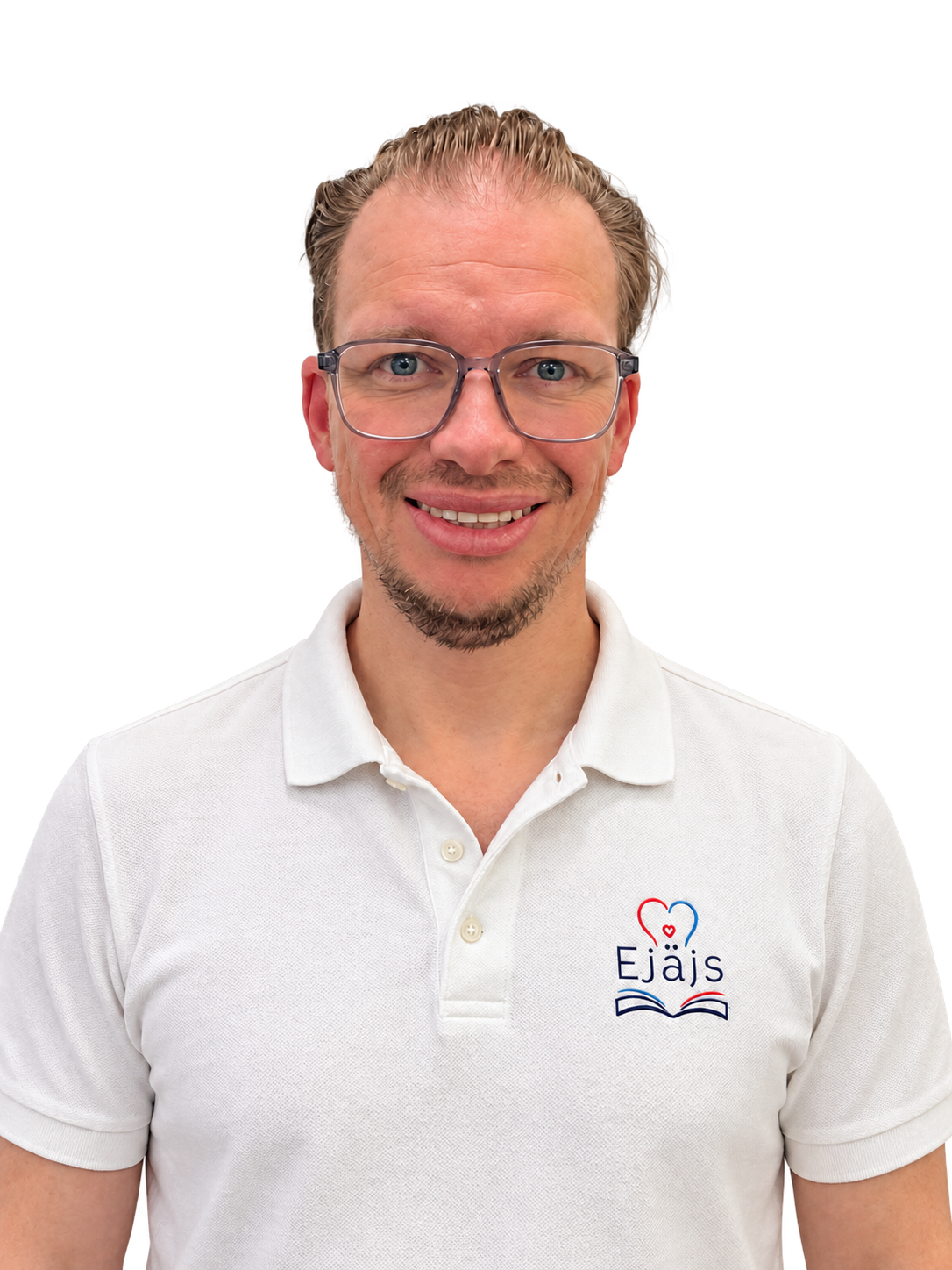 Andréa Gorce en polo blanc cassé avec le logo EJÄIS